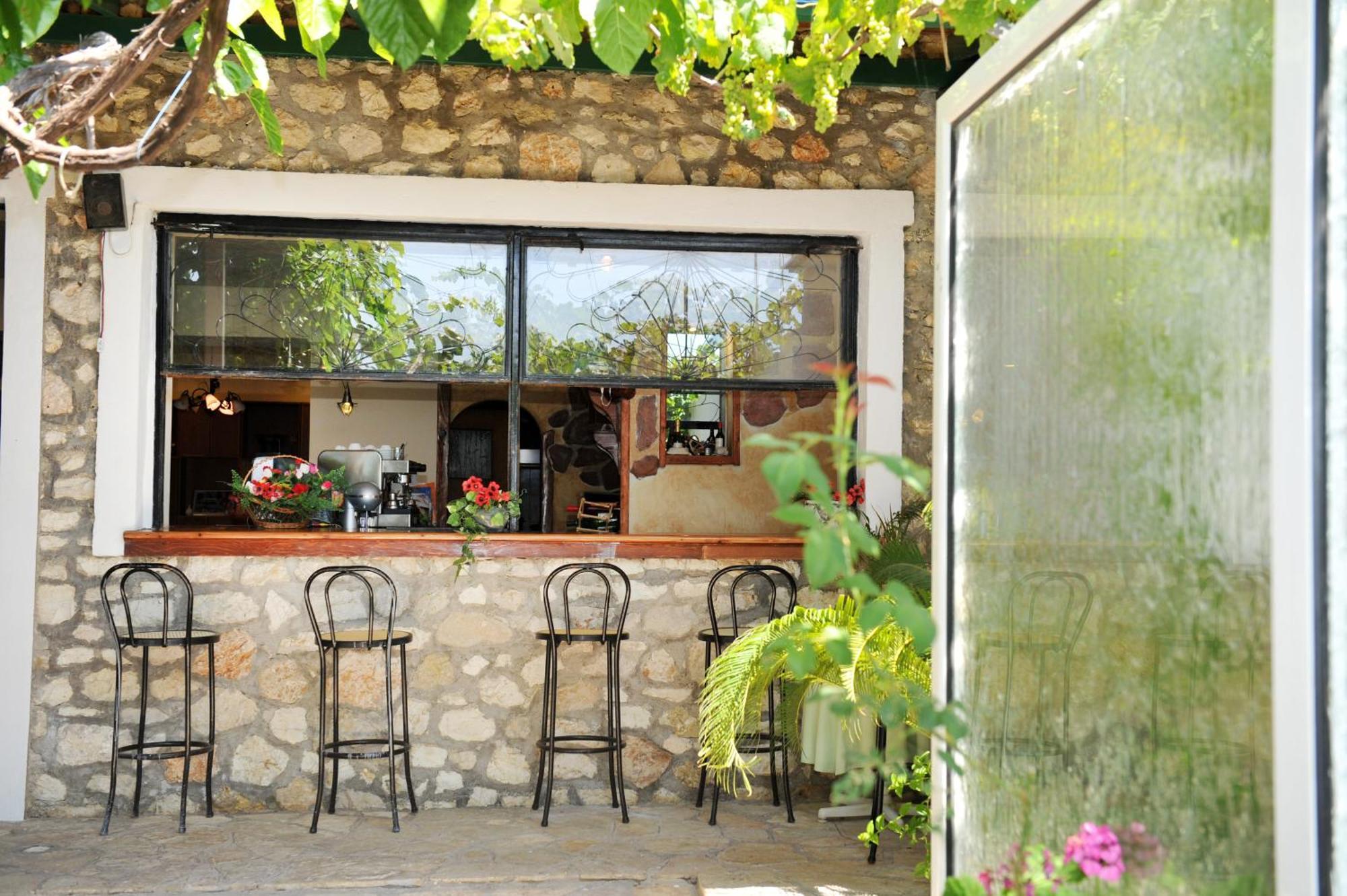 Logan'S Beach Hotel Nydri  Exterior foto