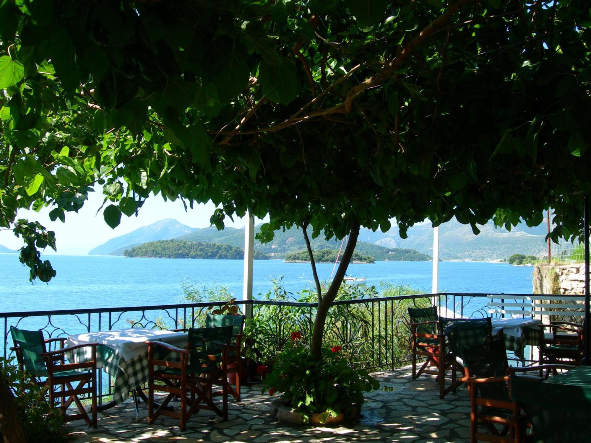 Logan'S Beach Hotel Nydri  Exterior foto